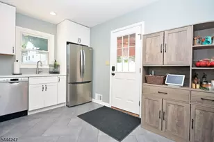 22 Center St, Bernardsville, NJ 07924 - Photo 7
