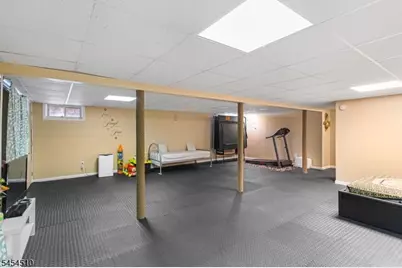 38 Parson Rd, Clifton, NJ 07012 - Photo 25