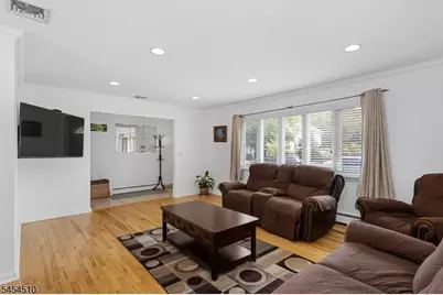 38 Parson Rd, Clifton, NJ 07012 - Photo 3