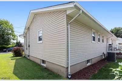 38 Parson Rd, Clifton, NJ 07012 - Photo 33