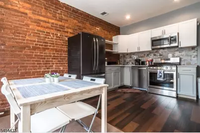 272 N 7th St, Newark, NJ 07107 - Photo 7