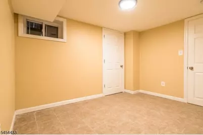 272 N 7th St, Newark, NJ 07107 - Photo 33