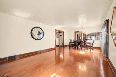 243 Globe Ave, Union Township, NJ 07083 - Photo 5