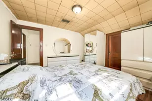 243 Globe Ave, Union Township, NJ 07083 - Photo 23
