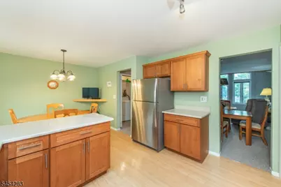45 Sampson St, Saddle Brook Township, NJ 07663 - Photo 5