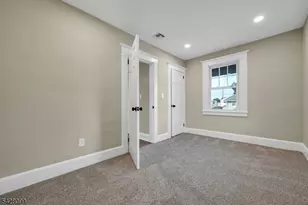25 Marinus St, Rochelle Park Township, NJ 07662 - Photo 13