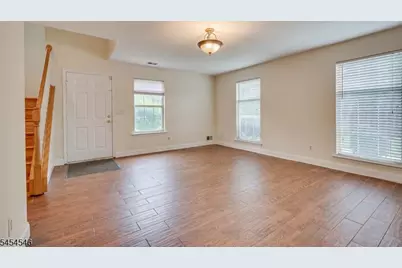 449 Saint Giles Court, Franklin Township, NJ 08873 - Photo 13