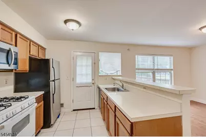 449 Saint Giles Court, Franklin Township, NJ 08873 - Photo 15