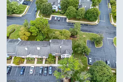 449 Saint Giles Court, Franklin Township, NJ 08873 - Photo 5