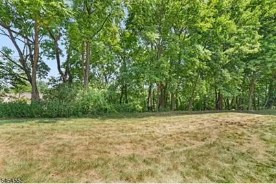25 Hillside Ct, Union Township, NJ 08809 - Photo 17
