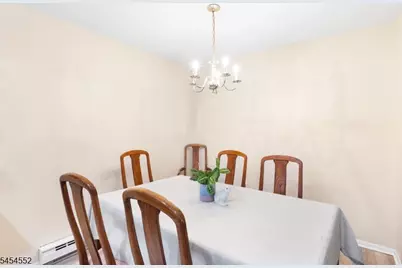 25 Hillside Ct, Union Township, NJ 08809 - Photo 7