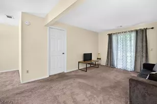 92 Jamestown Rd, Bernards Township, NJ 07920 - Photo 9
