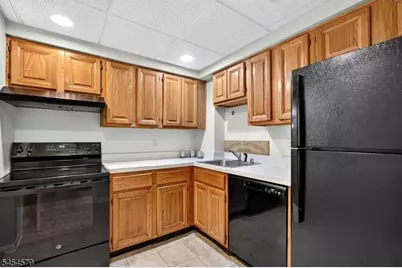 92 Jamestown Rd, Bernards Township, NJ 07920 - Photo 11