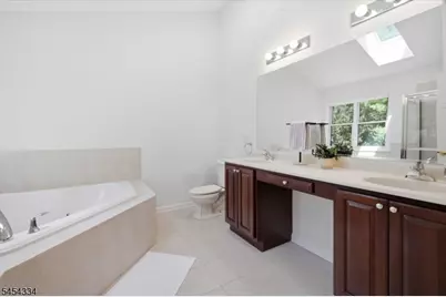 21 Chestnut Ct #11, Cedar Grove, NJ 07009 - Photo 11