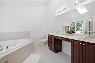 21 Chestnut Ct, Cedar Grove, NJ 07009 - Photo 11