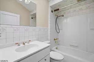 27 Inwood Rd, Berkeley Heights Township, NJ 07922 - Photo 31