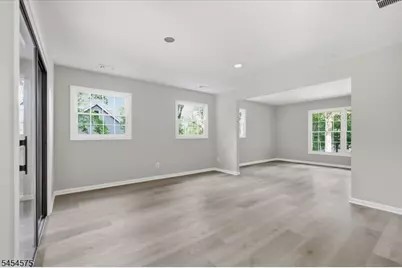 27 Inwood Rd, Berkeley Heights Township, NJ 07922 - Photo 13