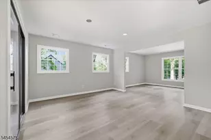 27 Inwood Rd, Berkeley Heights Township, NJ 07922 - Photo 13