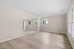 27 Inwood Rd, Berkeley Heights Township, NJ 07922 - Photo 9