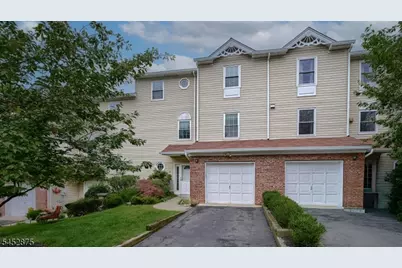 42 Bowfell Ct, Wayne, NJ 07470 - Photo 1