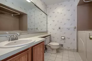 42 Bowfell Ct, Wayne, NJ 07470 - Photo 17