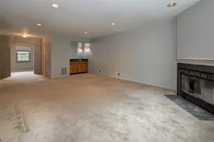 42 Bowfell Ct, Wayne, NJ 07470 - Photo 5
