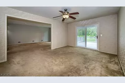 42 Bowfell Ct, Wayne, NJ 07470 - Photo 5