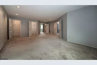 42 Bowfell Ct, Wayne, NJ 07470 - Photo 13