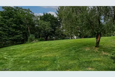 42 Bowfell Ct, Wayne, NJ 07470 - Photo 27