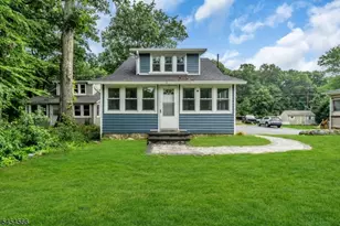 7 Birchwood Dr, Mount Olive, NJ 07828 - Photo 3