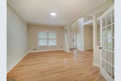 204 Lorraine Ave, Montclair, NJ 07043 - Photo 5