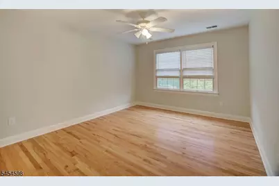 204 Lorraine Ave, Montclair, NJ 07043 - Photo 23