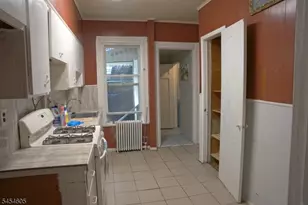 292 Governor St, Paterson, NJ 07501 - Photo 5