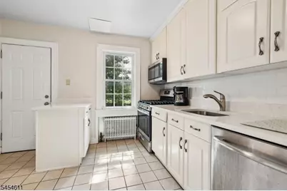 22 Elm St, Tenafly, NJ 07670 - Photo 11