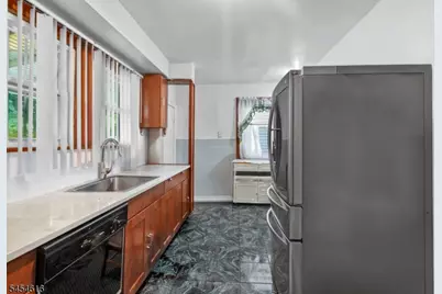 121 Scofield St, Newark, NJ 07106 - Photo 9