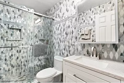 1114 Middlesex St, Linden, NJ 07036 - Photo 11