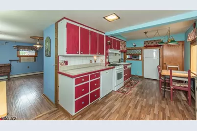 41 Dacotah Ave, Parsippany, NJ 07034 - Photo 11