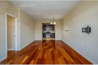 104 E Elizabeth Ave #403, Linden, NJ 07036 - Photo 5