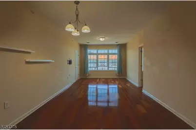 104 E Elizabeth Ave #403, Linden, NJ 07036 - Photo 3