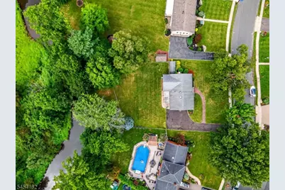 105 Victoria Drive, Clark Township, NJ 07066 - Photo 31
