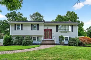 105 Victoria Dr, Clark Township, NJ 07066 - Photo 1