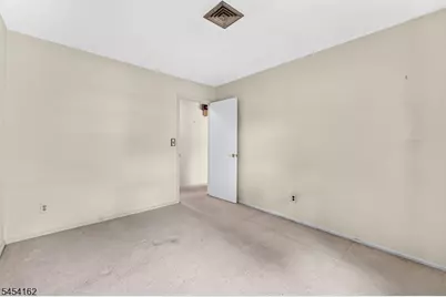 105 Victoria Drive, Clark Township, NJ 07066 - Photo 17