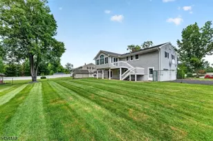 105 Victoria Dr, Clark Township, NJ 07066 - Photo 33