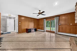 105 Victoria Dr, Clark Township, NJ 07066 - Photo 27