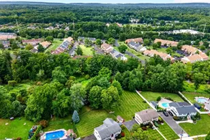 105 Victoria Dr, Clark Township, NJ 07066 - Photo 39