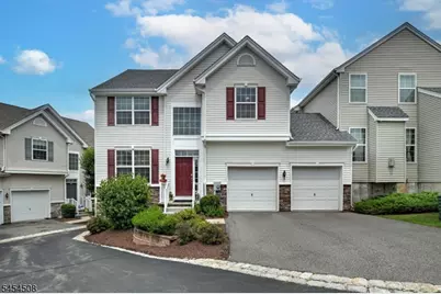 150 Sowers Dr, Mount Olive, NJ 07840 - Photo 1