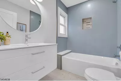419 Martin St, Roselle, NJ 07203 - Photo 9