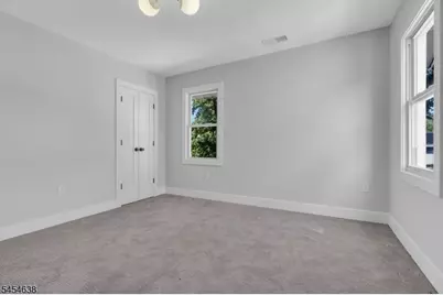 419 Martin St, Roselle, NJ 07203 - Photo 11