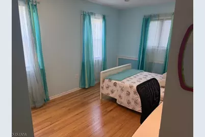 652 Holly Ln, North Brunswick Township, NJ 08902 - Photo 27