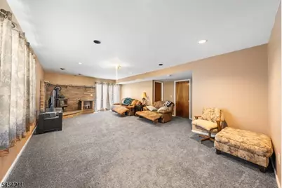 820 Baldwin Ave, Linden, NJ 07036 - Photo 13